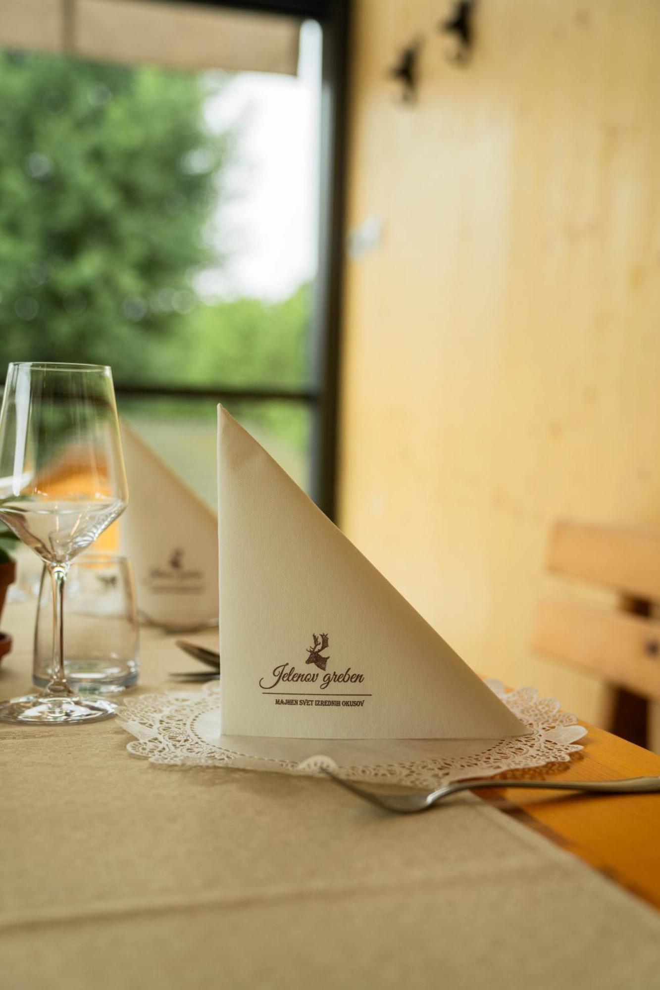 Guesthouse Jelenov greben Podčetrtek Buitenkant foto