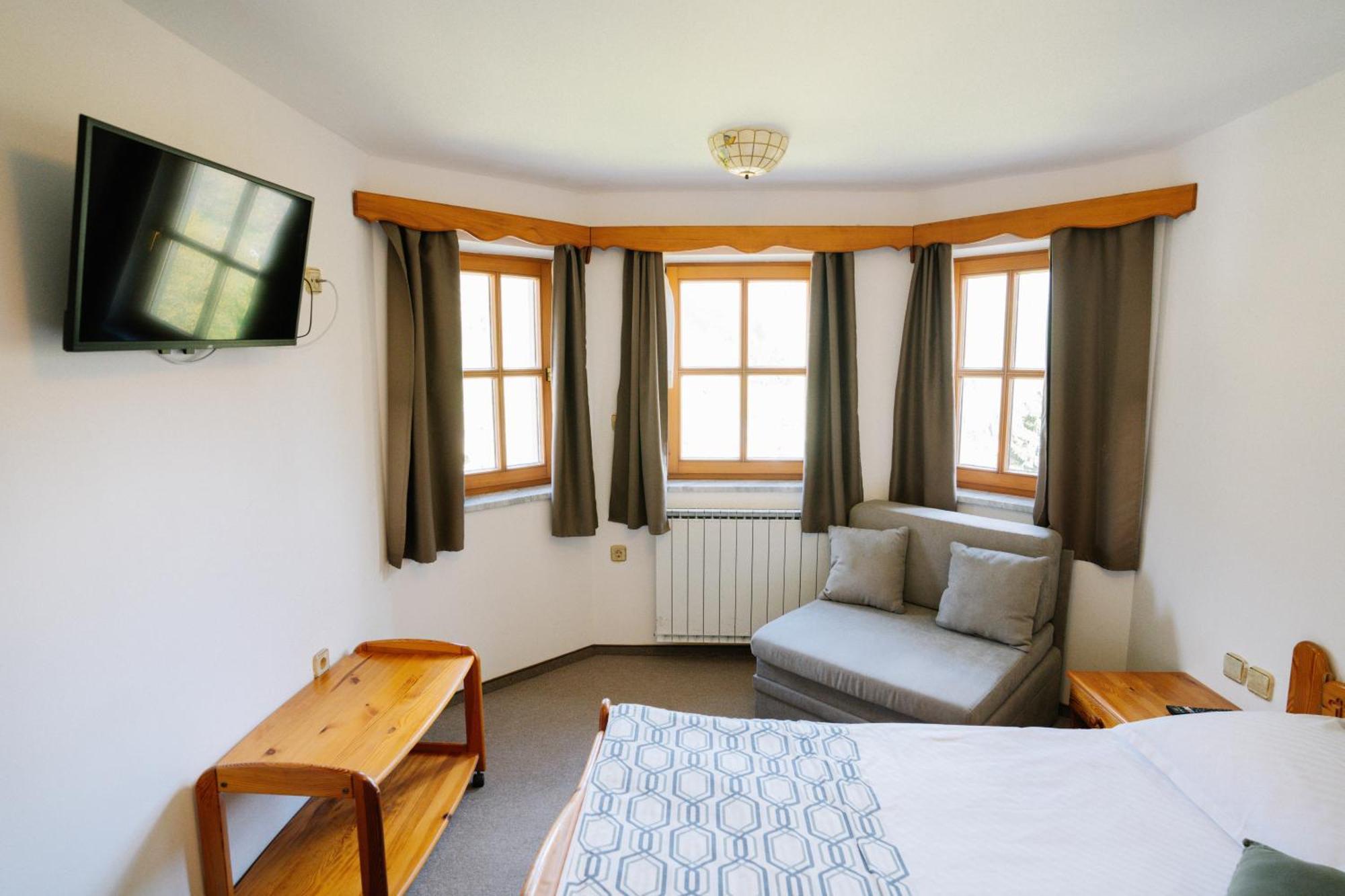 Guesthouse Jelenov greben Podčetrtek Buitenkant foto
