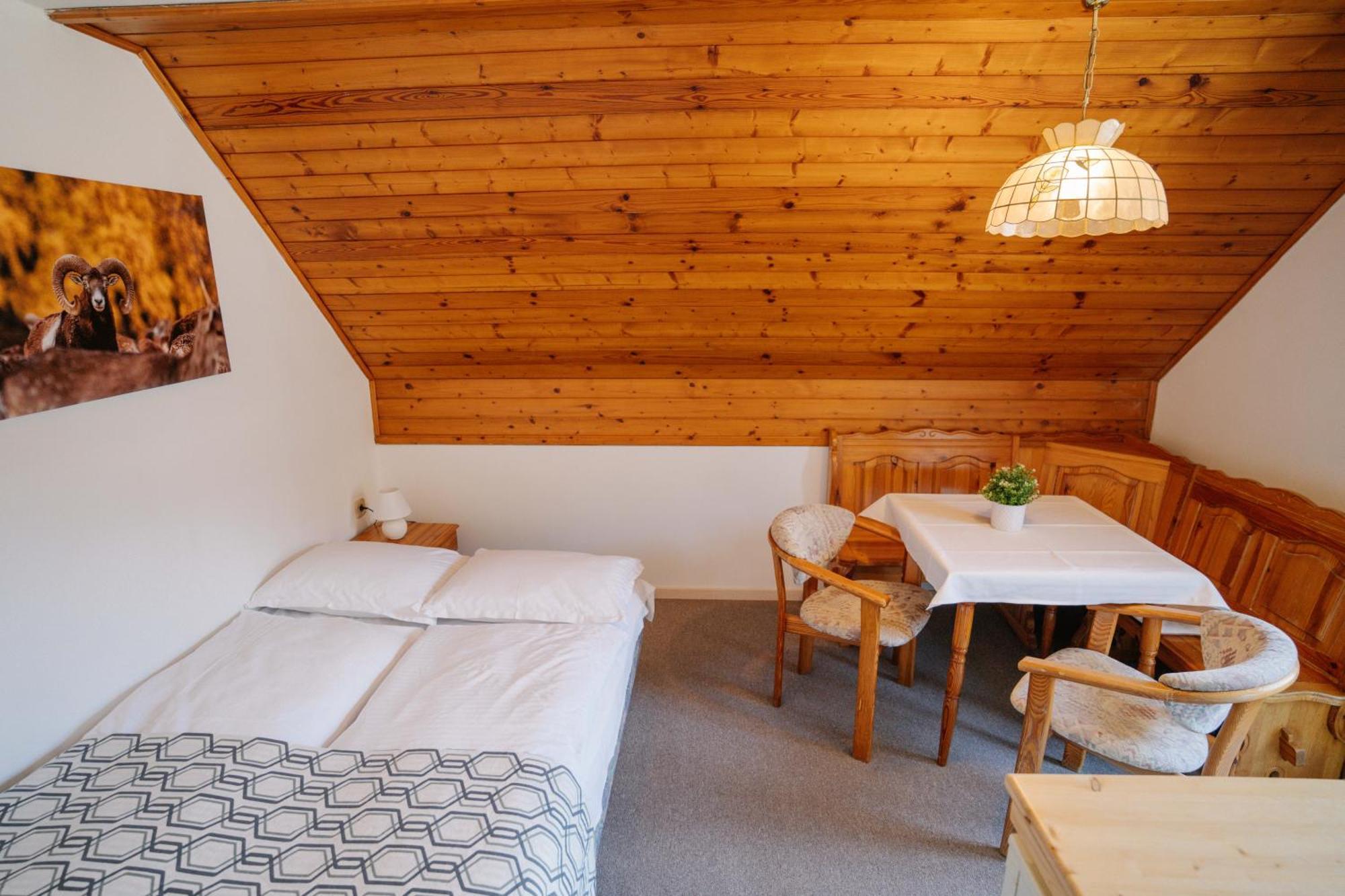 Guesthouse Jelenov greben Podčetrtek Buitenkant foto